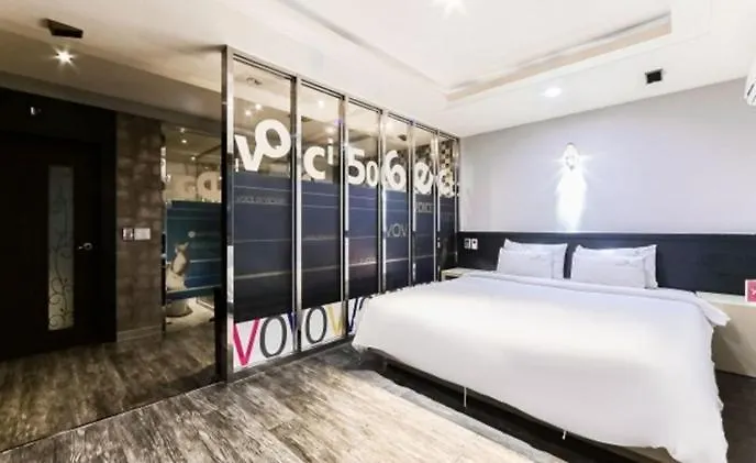 Vov Hotel Busan 2*,